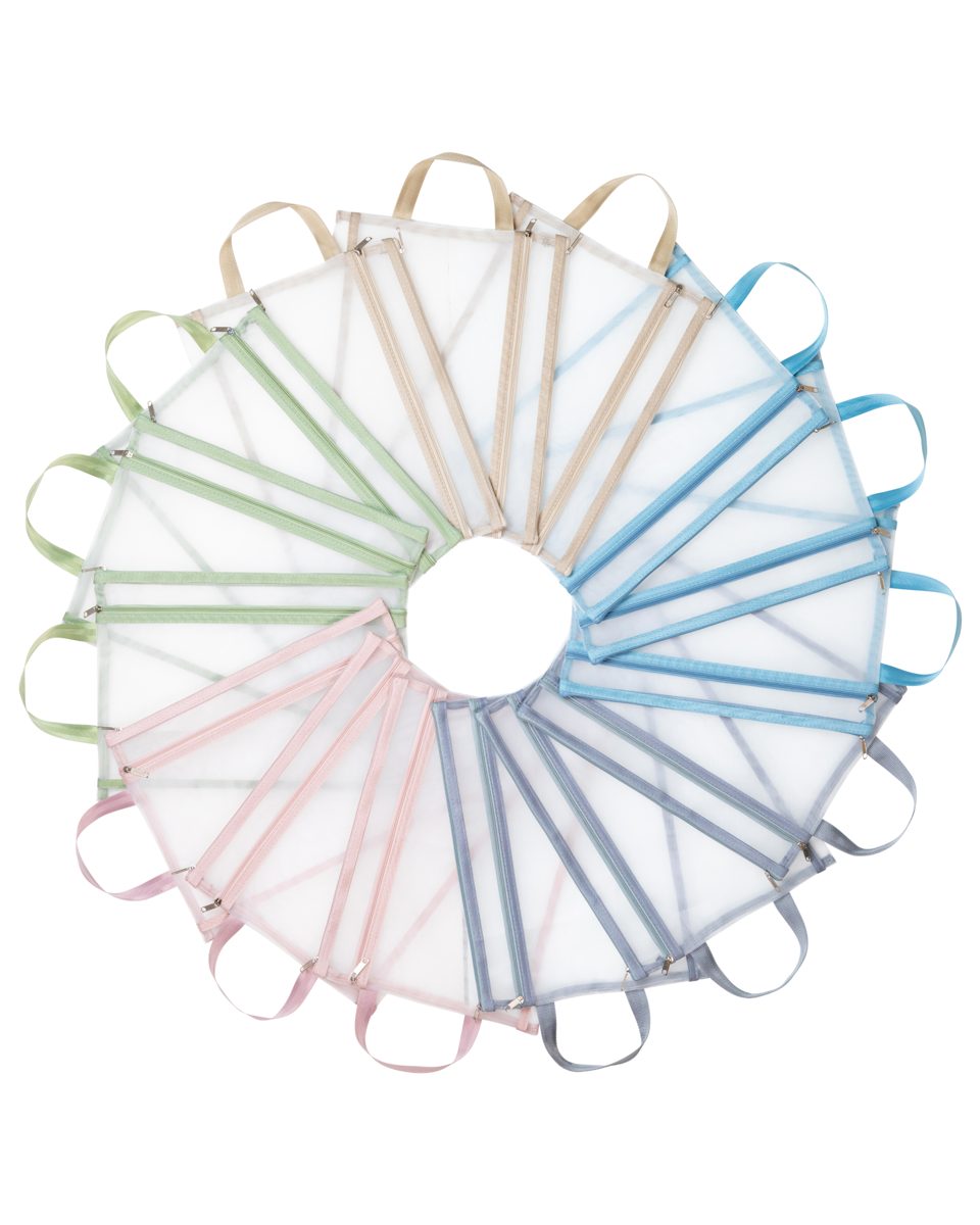 Fifteen mesh pouches in five soft colors arranged in a circle